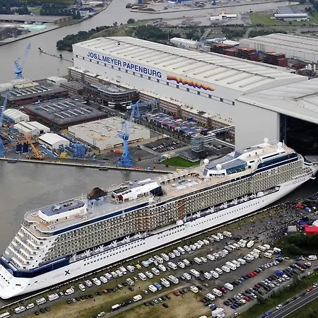 With 3 Bedrooms * Papenburg-Obenede