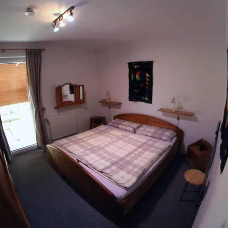 With 3 Bedrooms Casa vacanze